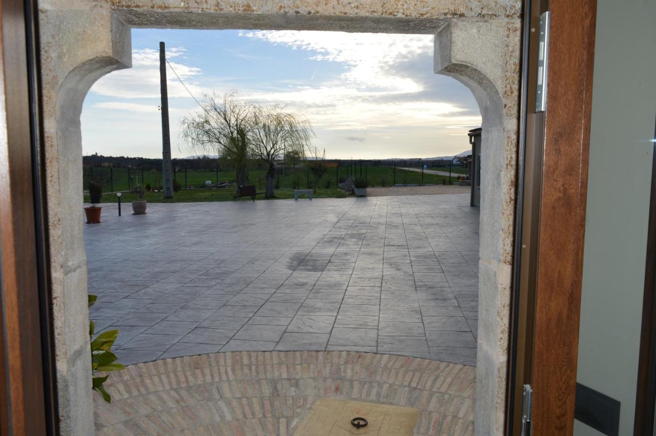 Mas Piua Villa Girona Bagian luar foto